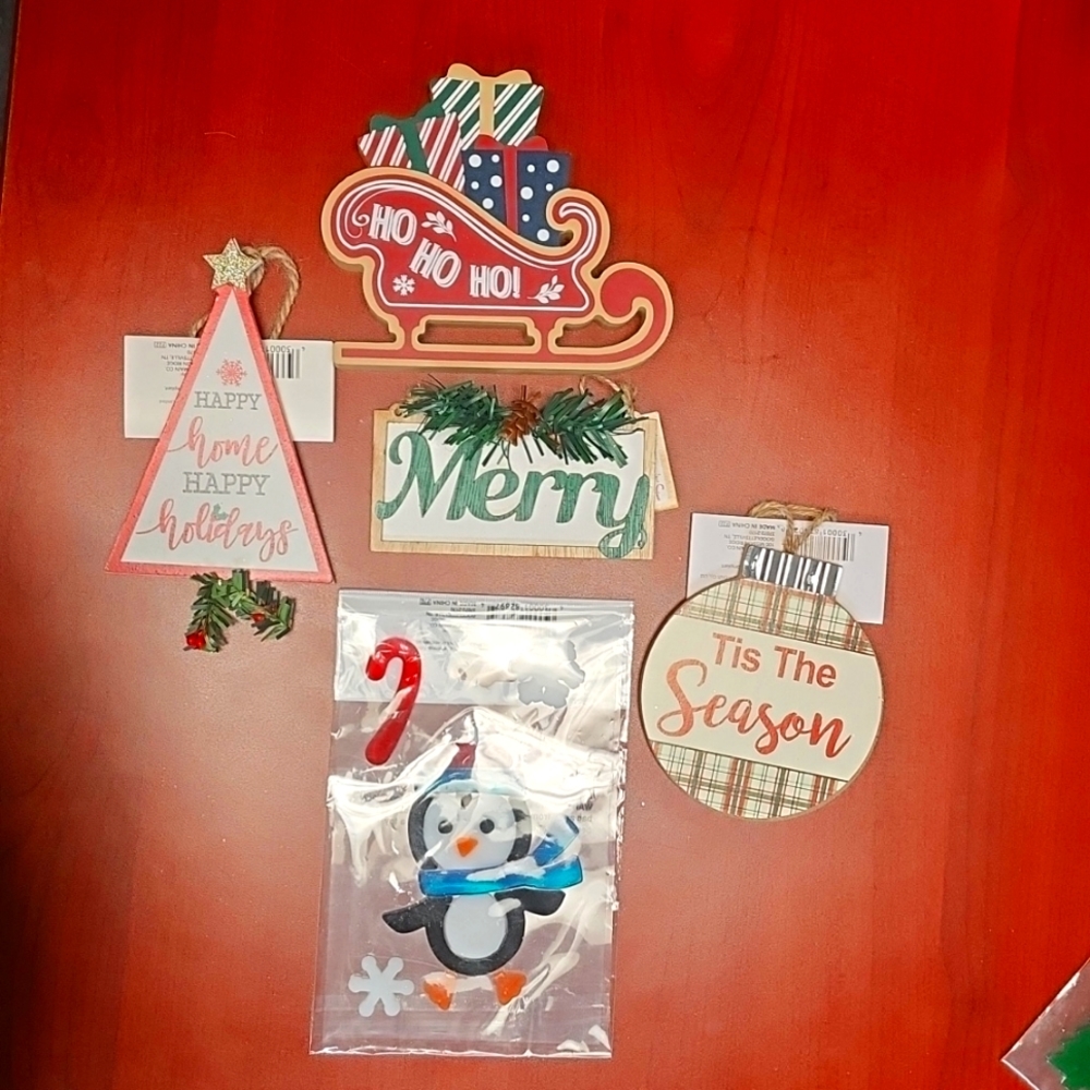 Ornaments and gel cling